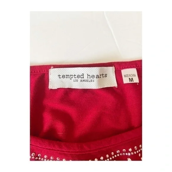Tempted Hearts Red Tee - Picture 5 of 5